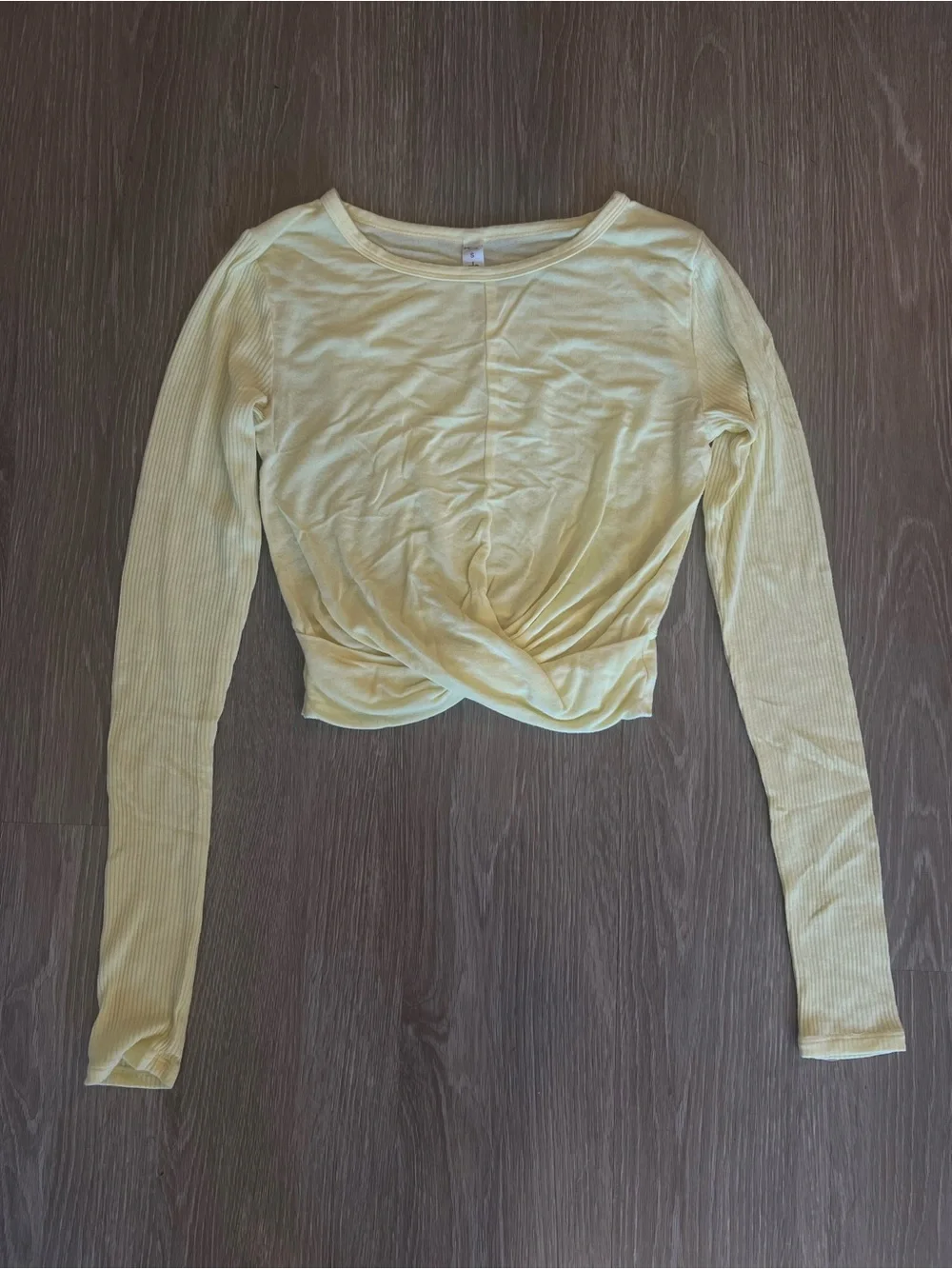 Alo Yoga crop top